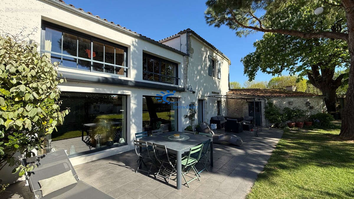 Maison à vendre, 235m², La Rochelle