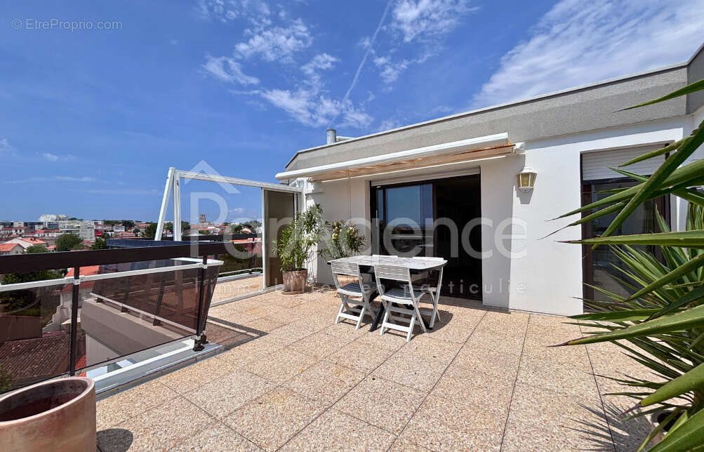 Appartement à vendre, 79m², Royan