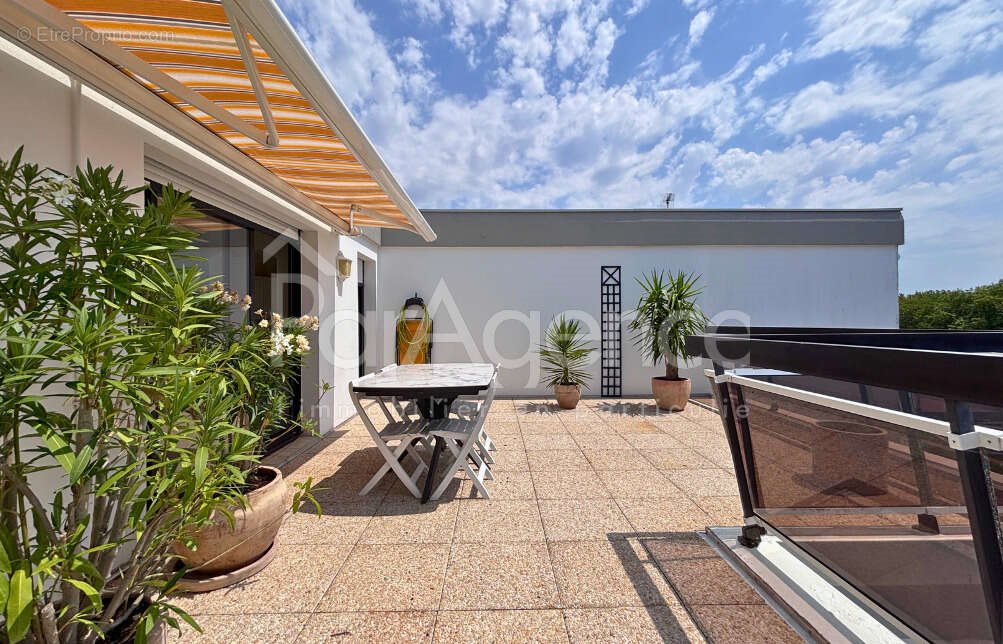 Appartement à vendre, 79m², Royan