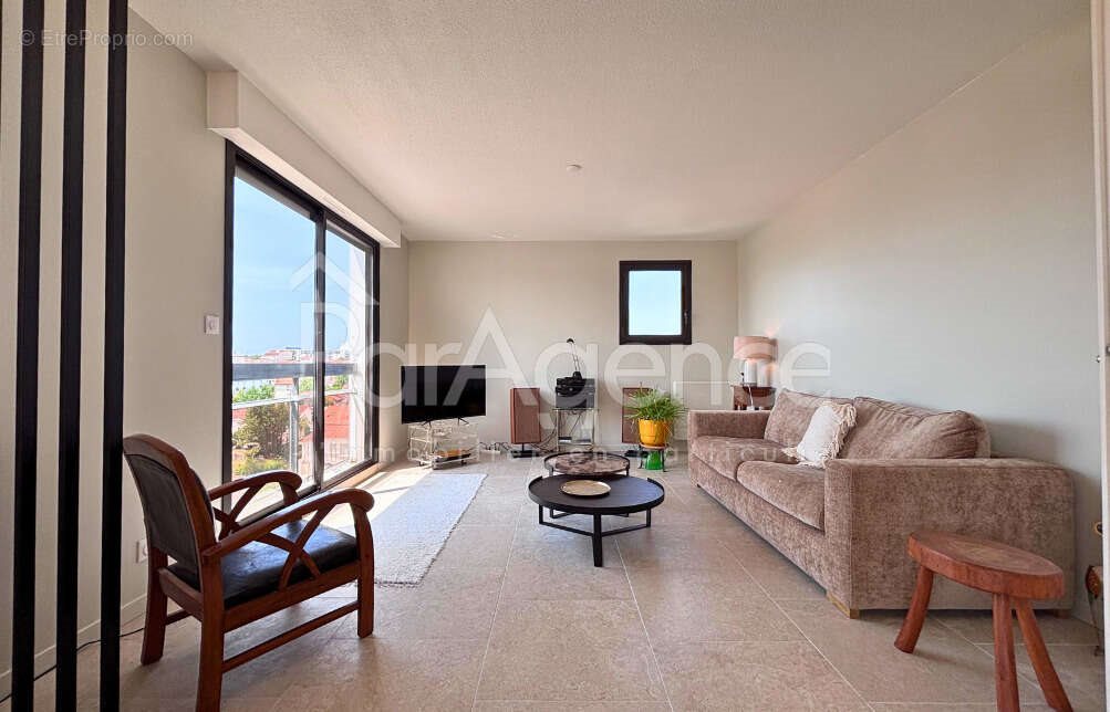 Appartement à vendre, 79m², Royan