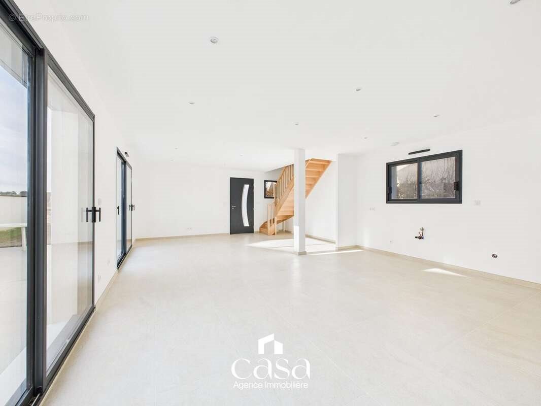 Maison à vendre, 120m², Bernières-sur-Mer