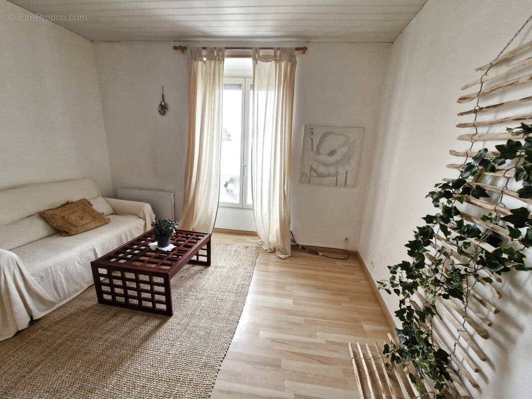 Appartement à vendre, 23m², Louvres