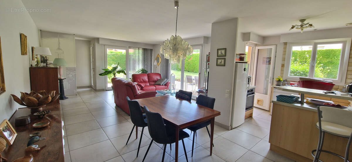 Maison à vendre, 100m², Pérignat-lès-Sarliève