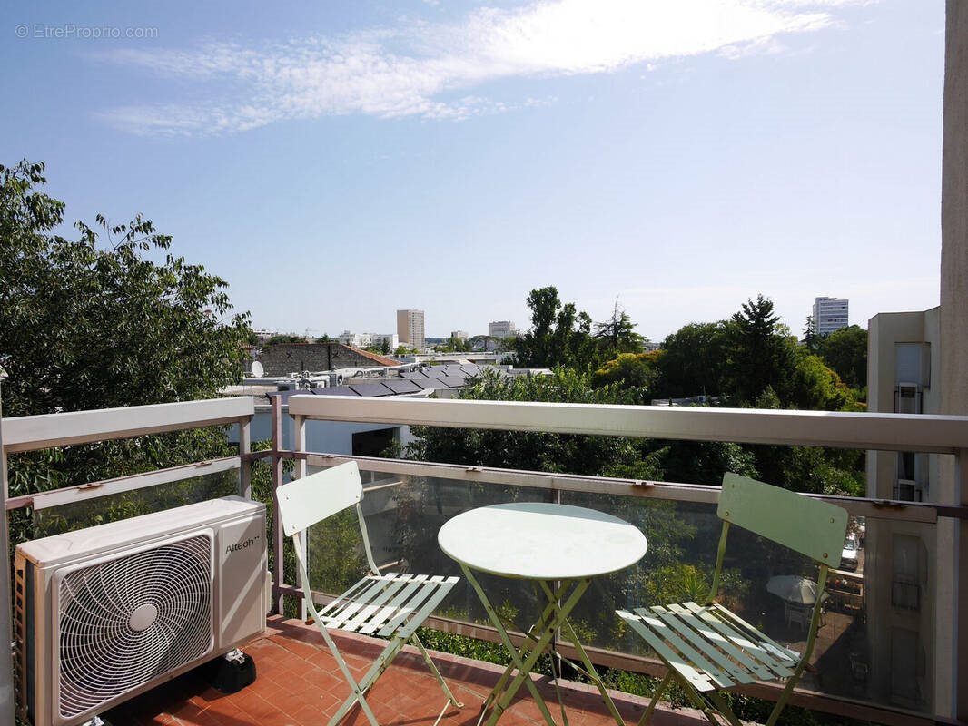 Appartement à vendre, 33m², Nîmes