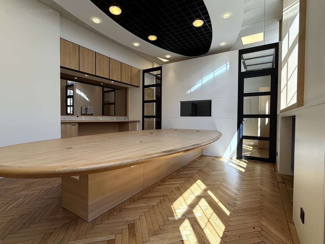 Maison à vendre, 360m², Châtel-Saint-Germain