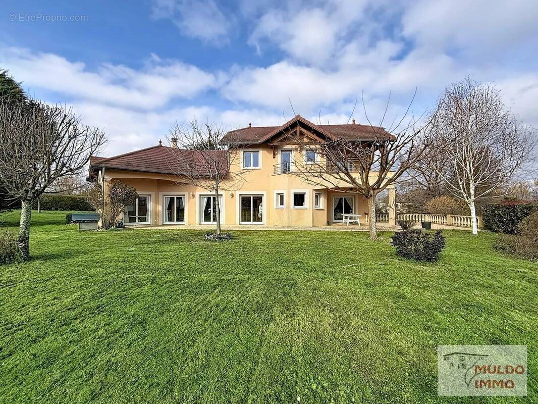 Maison à vendre, 235m², La Tour-du-Pin