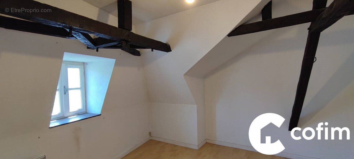 Appartement à vendre, 66m², Oloron-Sainte-Marie