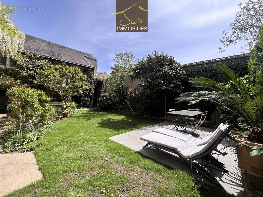 Maison à vendre, 215m², Bressuire