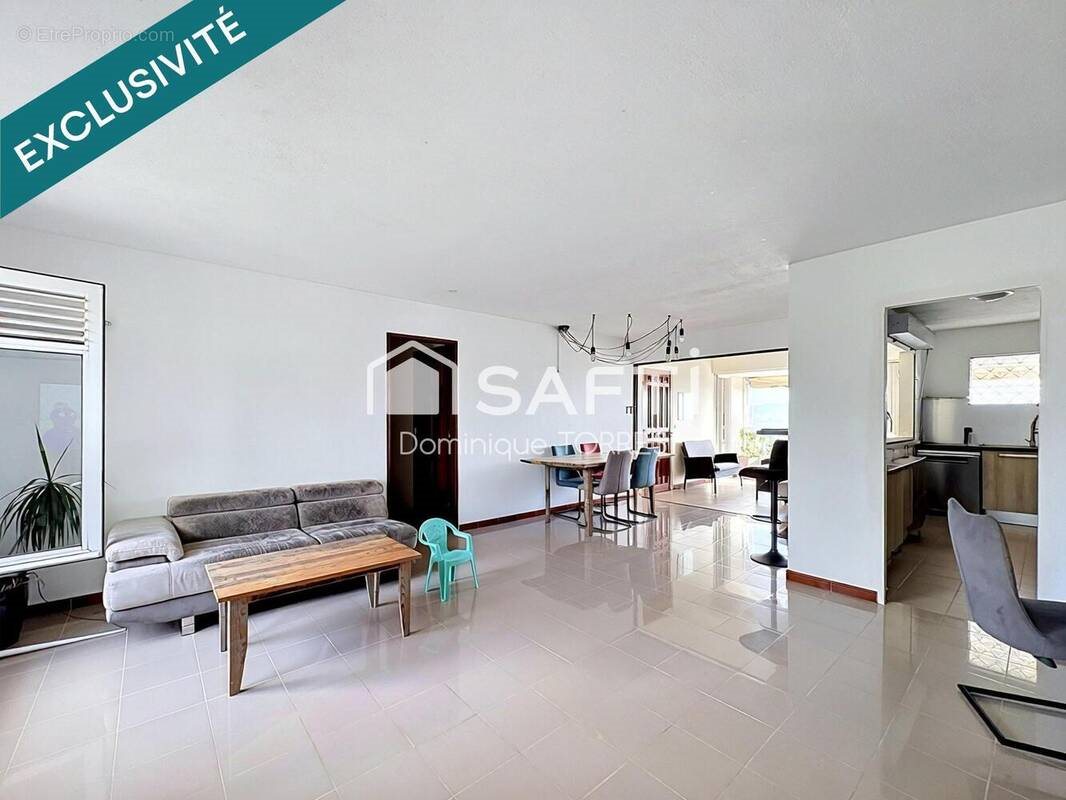 Appartement à vendre, 110m², Fort-de-France