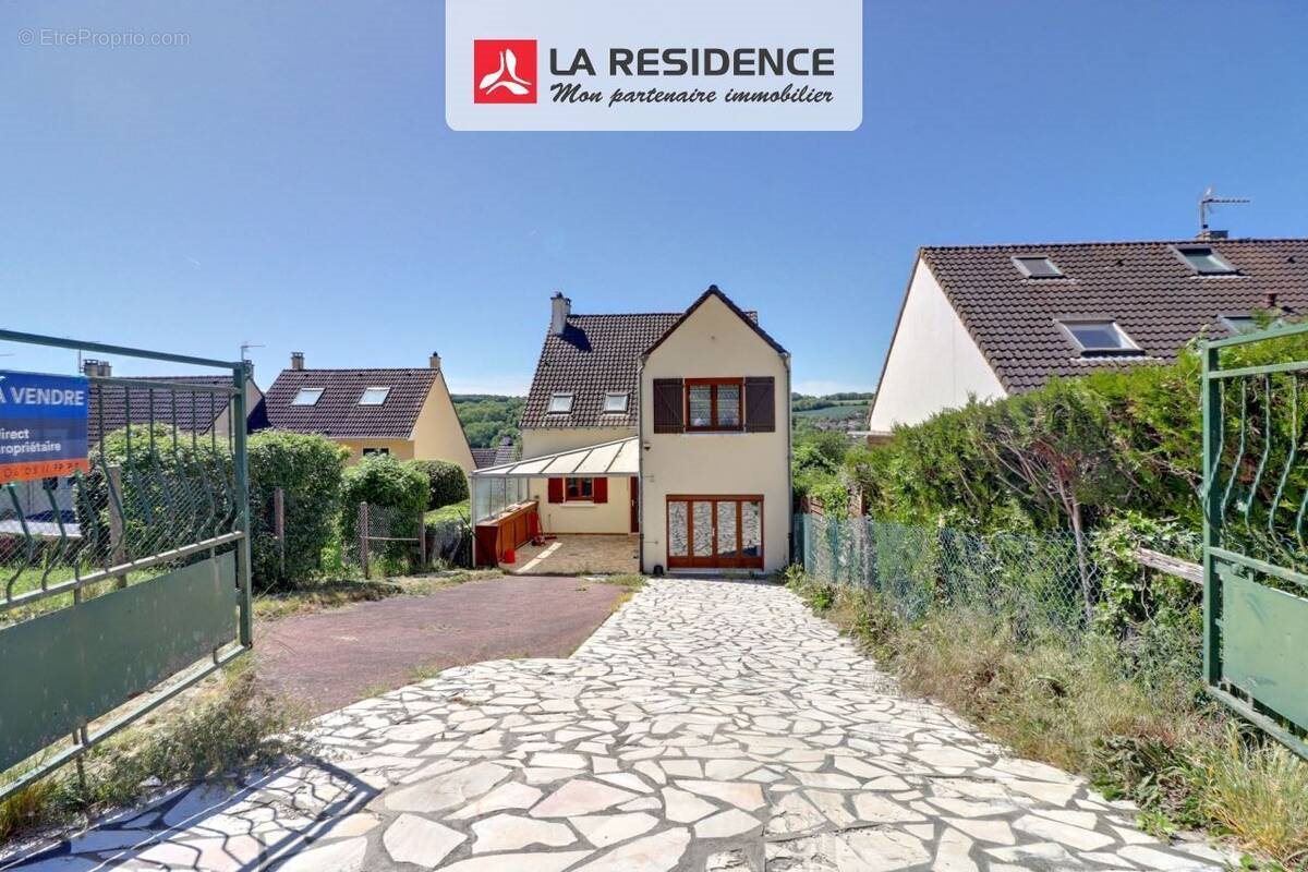 Maison à vendre, 183m², Nézel