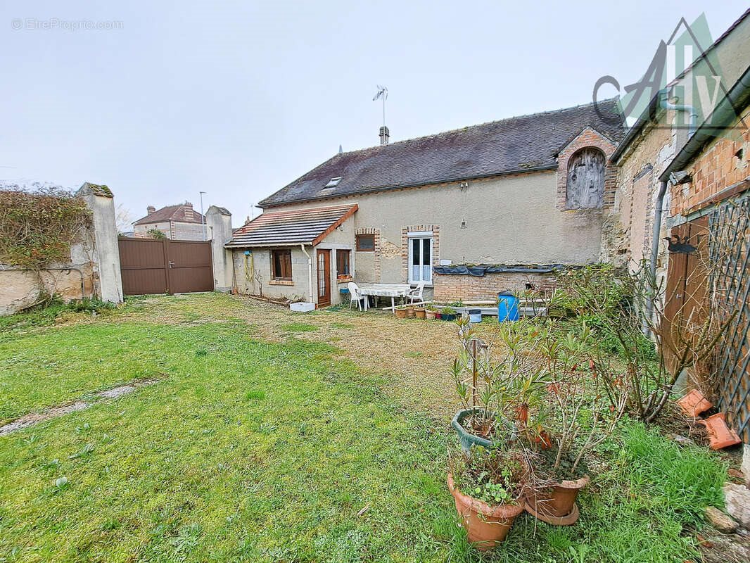Maison à vendre, 103m², Pont-sur-Yonne
