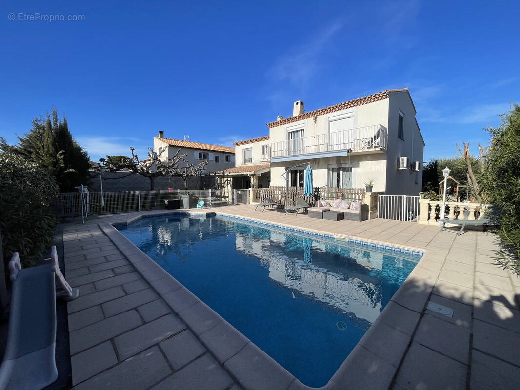 Maison à vendre, 222m², Poussan
