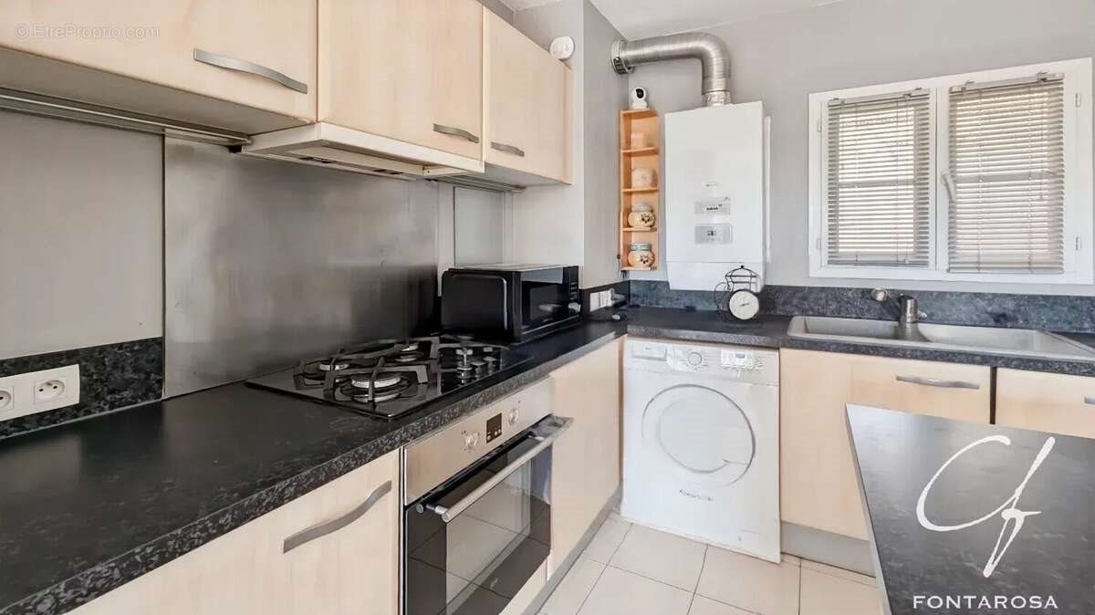 Appartement à vendre, 40m², Roquebrune-sur-Argens