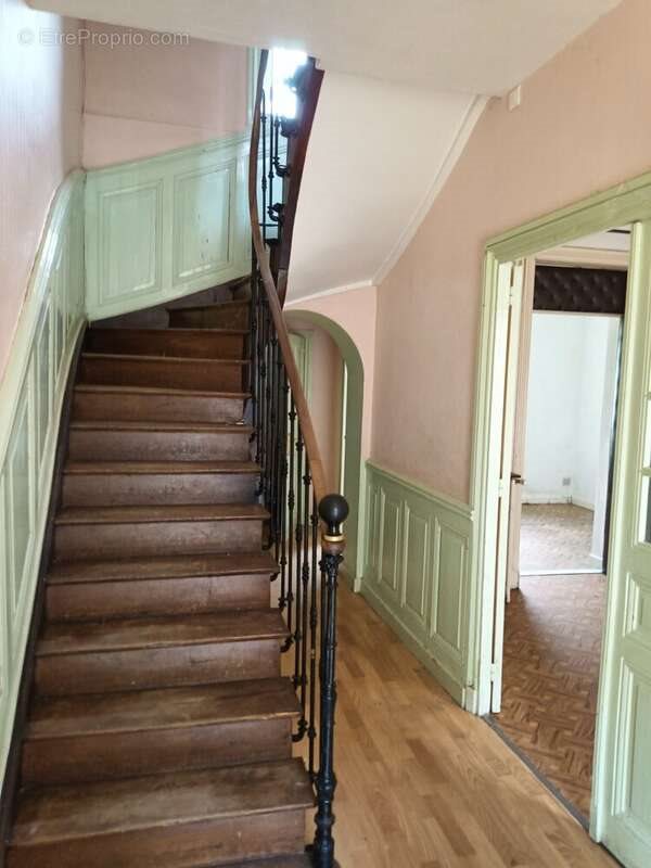Maison à vendre, 100m², Cours-la-Ville