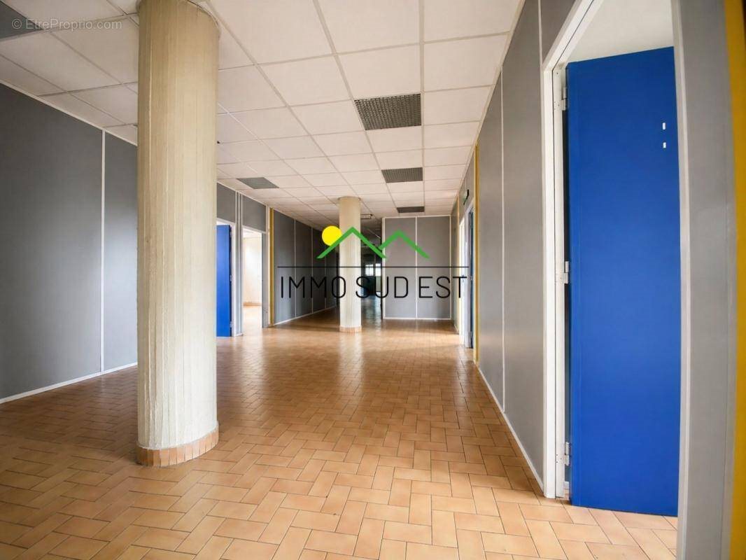 Appartement à vendre, 335m², Aubenas