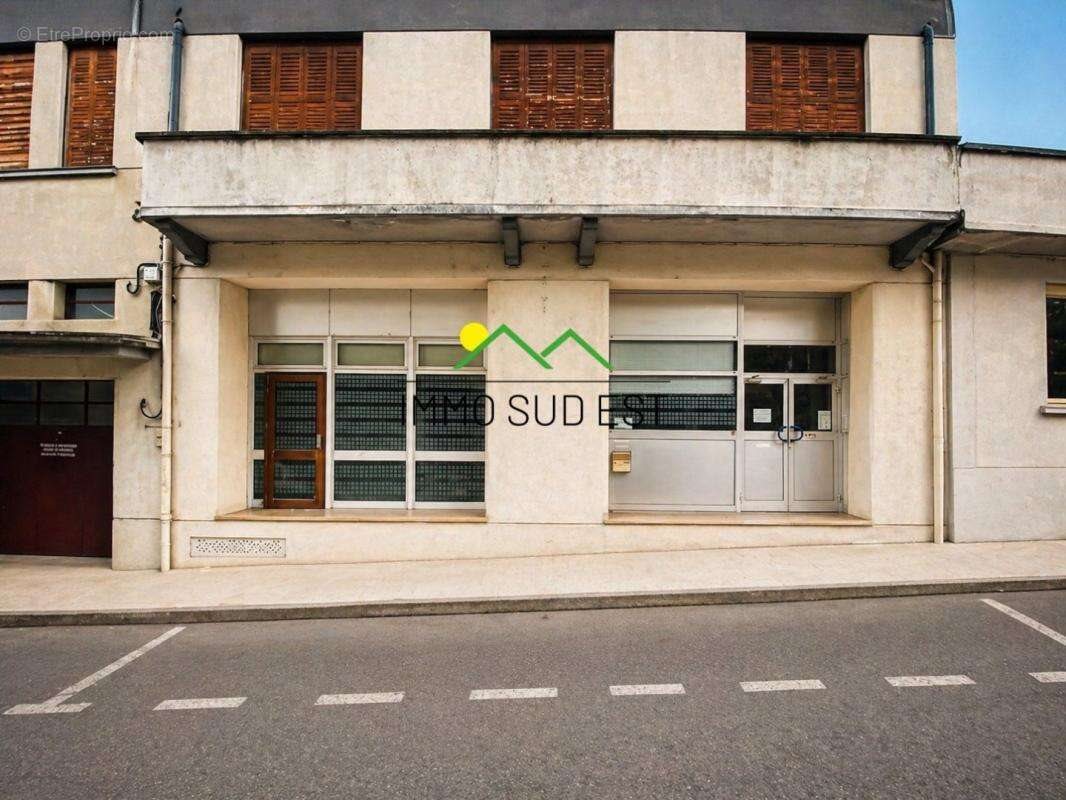 Appartement à vendre, 335m², Aubenas