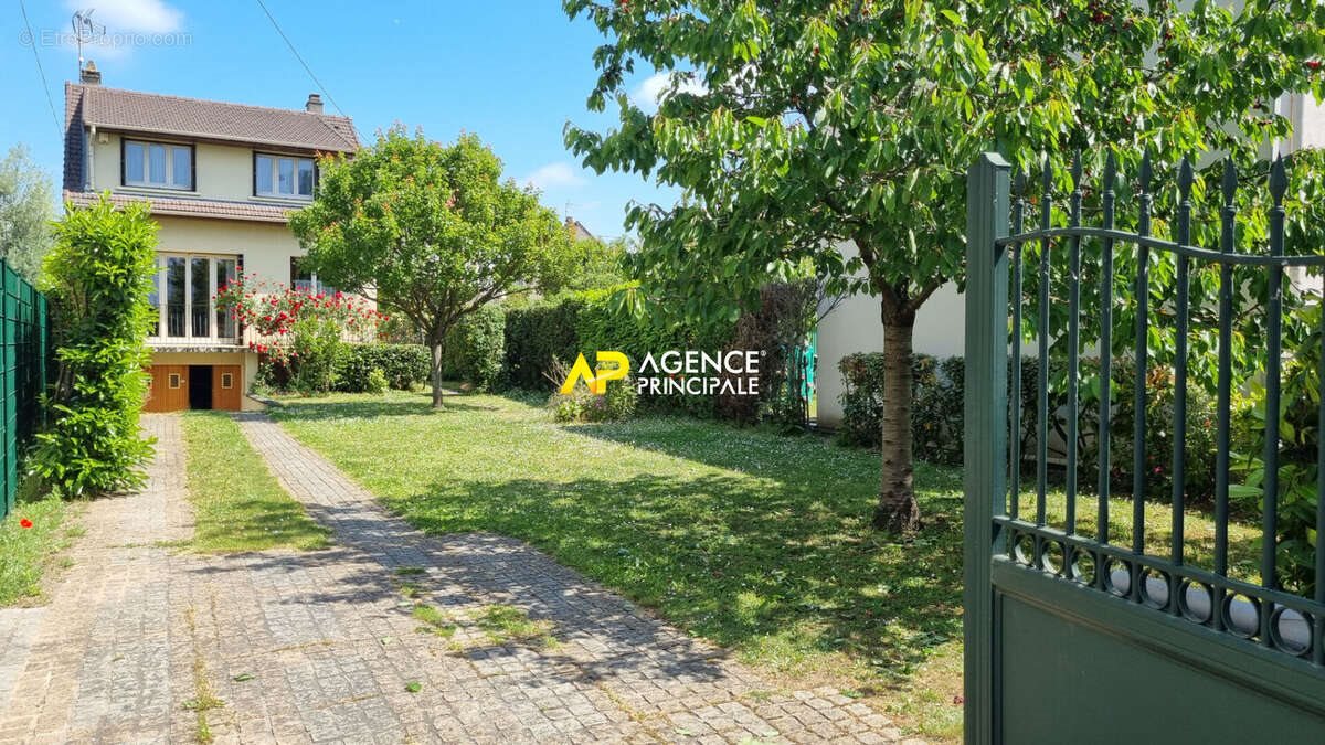 Maison à vendre, 100m², Sartrouville