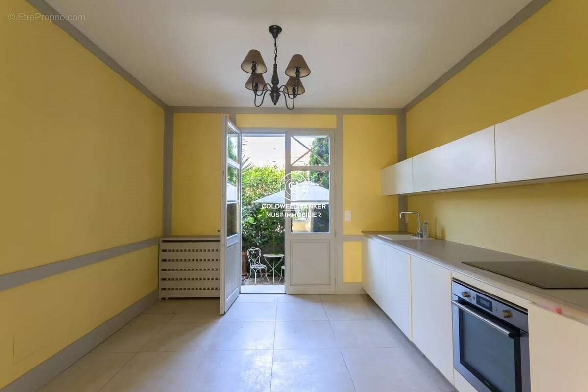 Maison à vendre, 122m², Perpignan