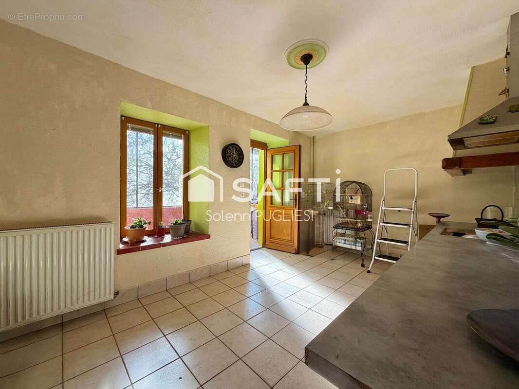 Maison à vendre, 84m², Beaucroissant