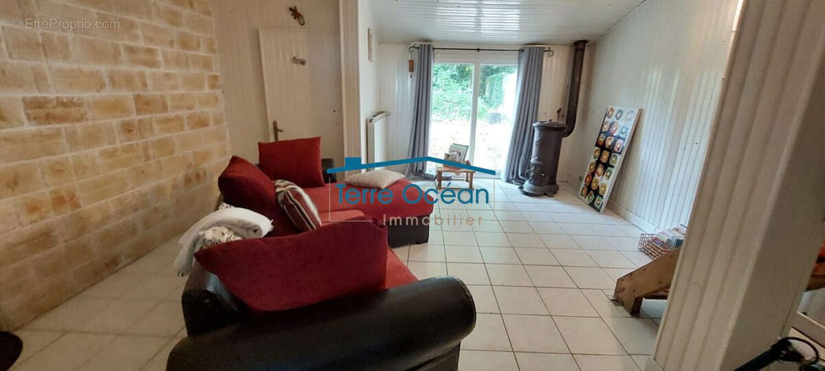 Maison à vendre, 226m², Saint-Fort-sur-Gironde