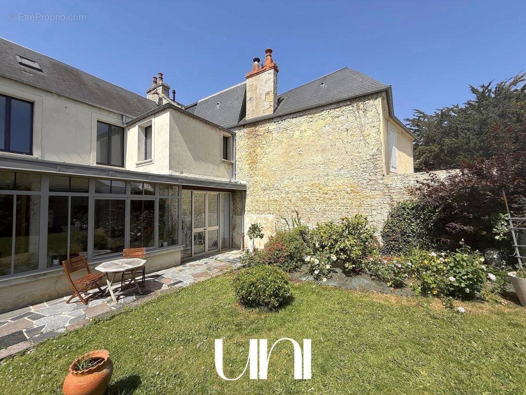 Maison à vendre, 144m², Bayeux
