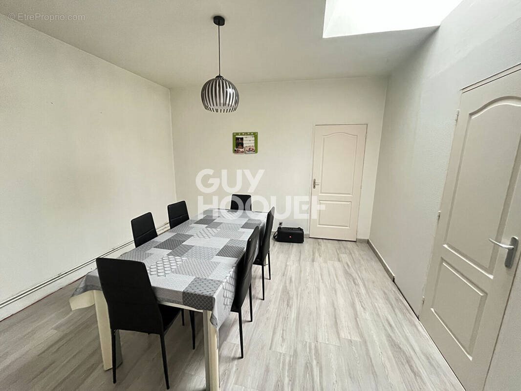 Maison à vendre, 95m², Vic-sur-Aisne