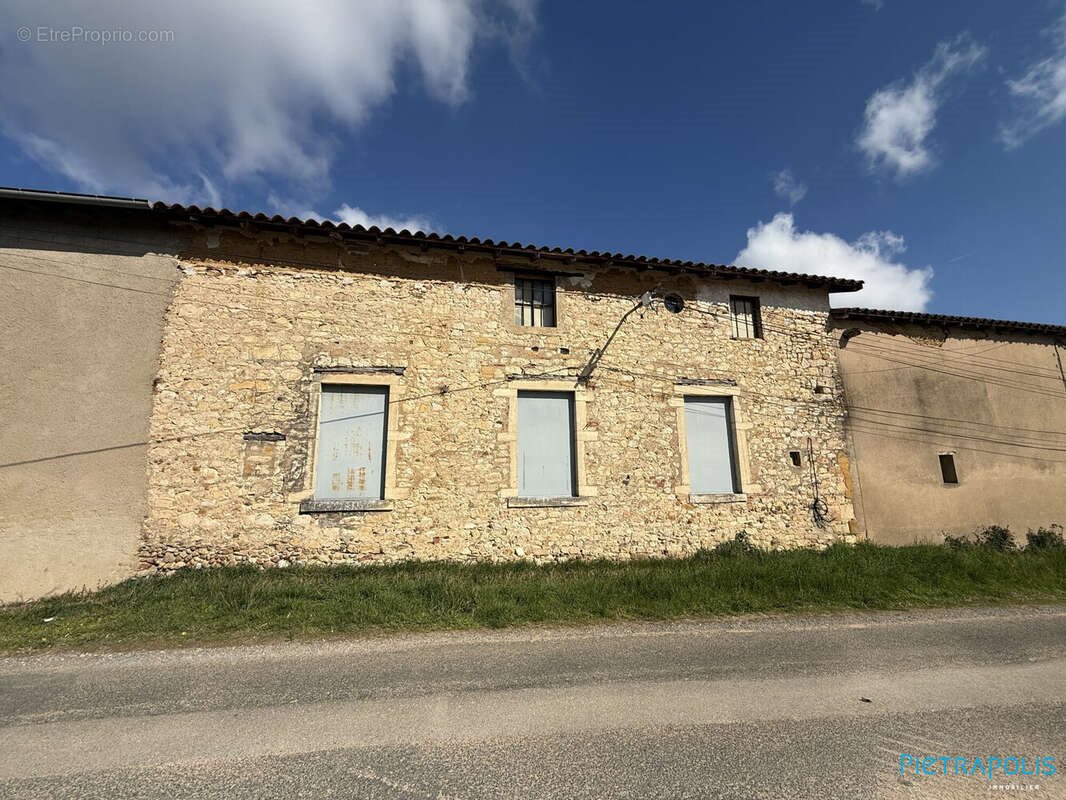 Maison à vendre, 160m², Saint-Didier-de-Formans