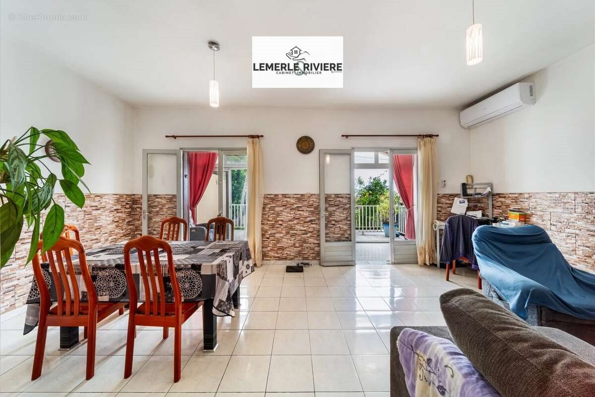 Maison à vendre, 107m², Saint-Pierre