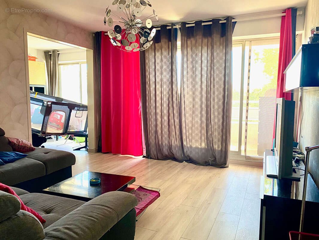 Appartement à vendre, 73m², Courbevoie