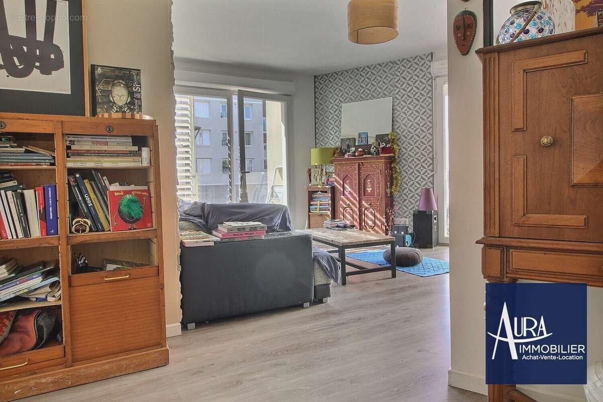 Appartement à vendre, 61m², Romainville