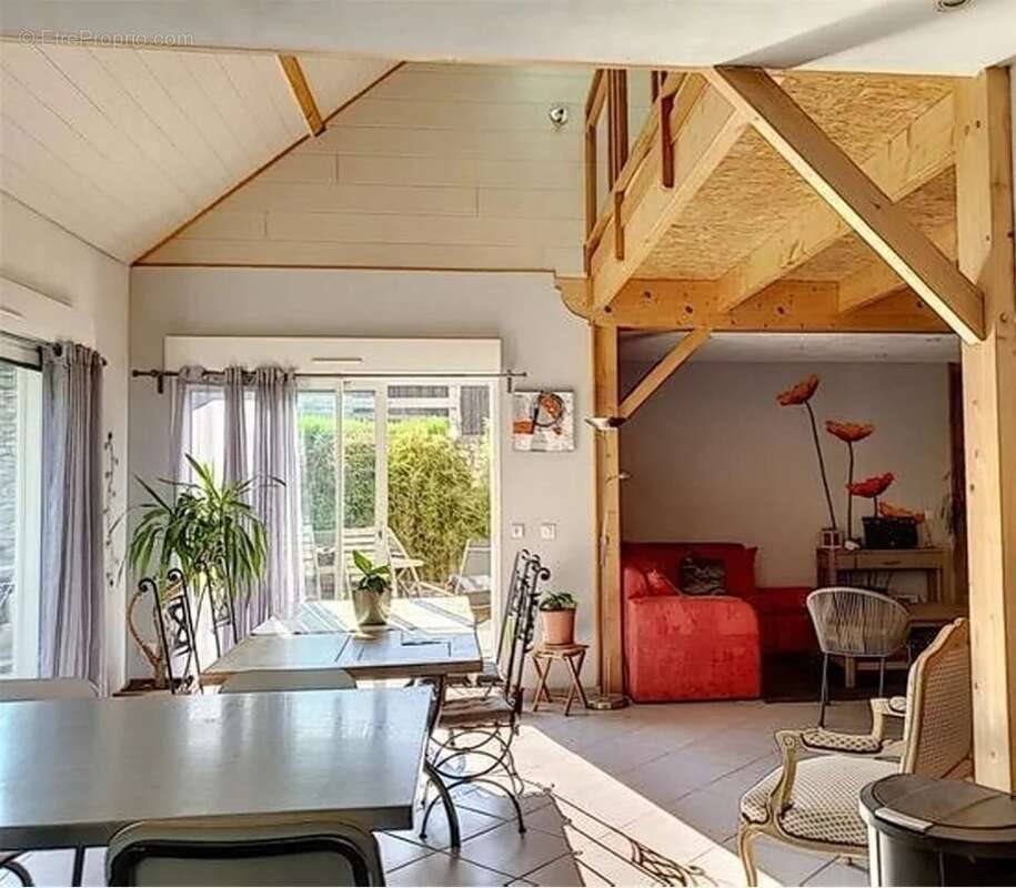 Maison à vendre, 151m², Dormelles