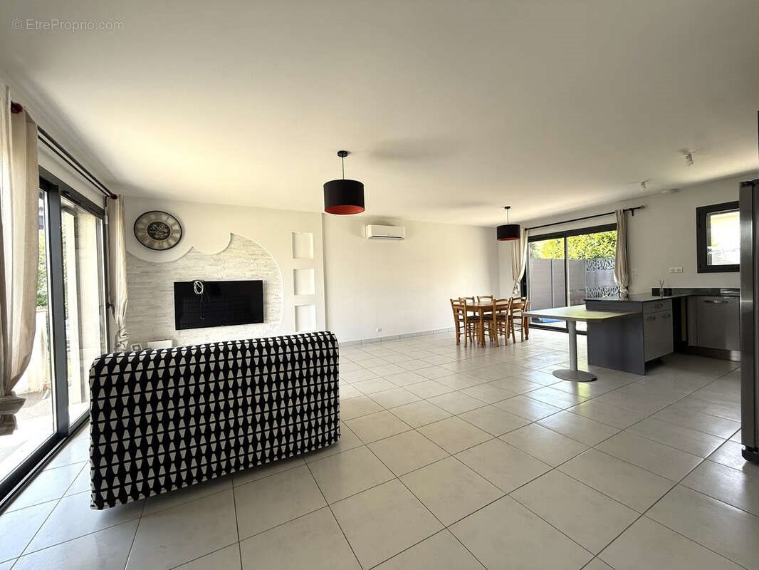 Maison à vendre, 98m², Péchabou