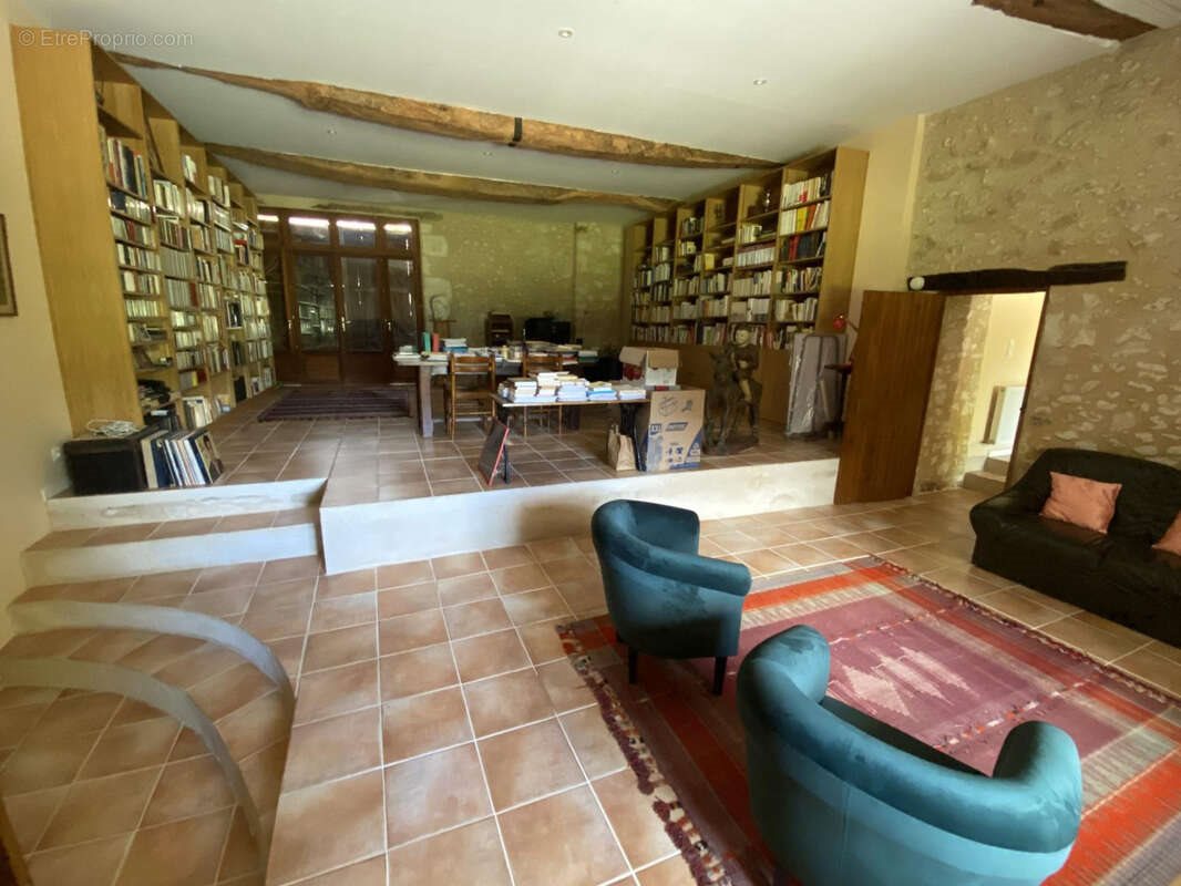 Maison à vendre, 447m², Saint-Astier
