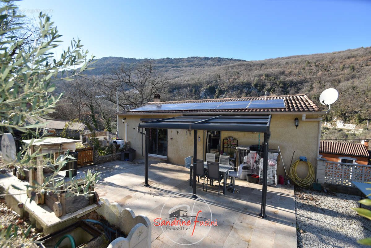 Maison à vendre, 105m², Bouyon