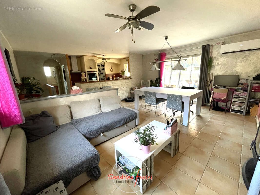 Maison à vendre, 105m², Bouyon