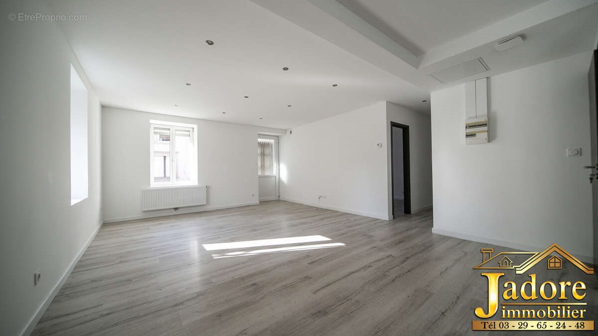 Appartement à vendre, 305m², Fraize