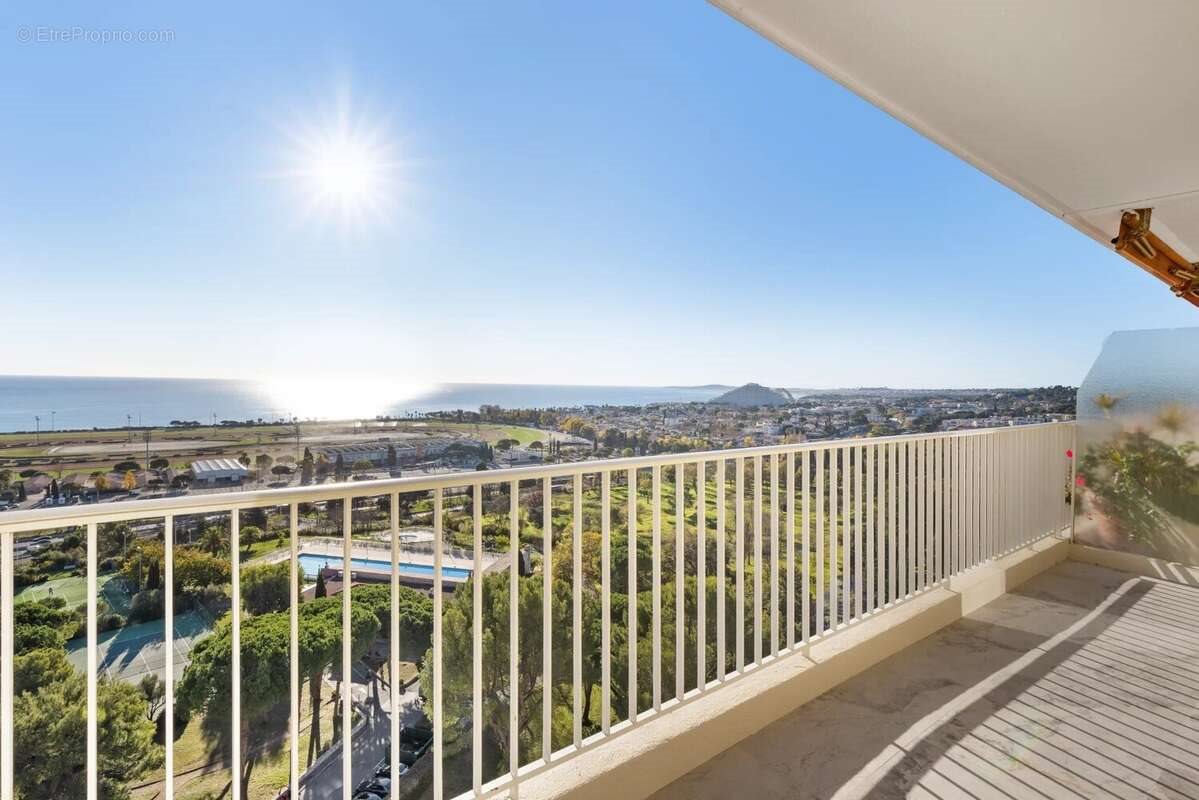 Appartement à vendre, 72m², Cagnes-sur-Mer