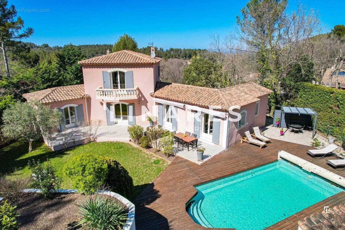 Maison à vendre, 180m², Simiane-Collongue