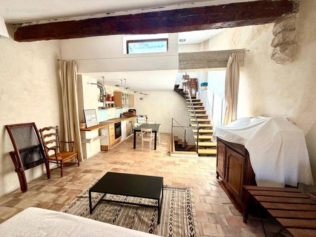Maison à vendre, 65m², Pélissanne