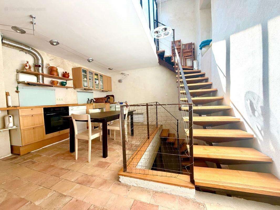 Maison à vendre, 65m², Pélissanne