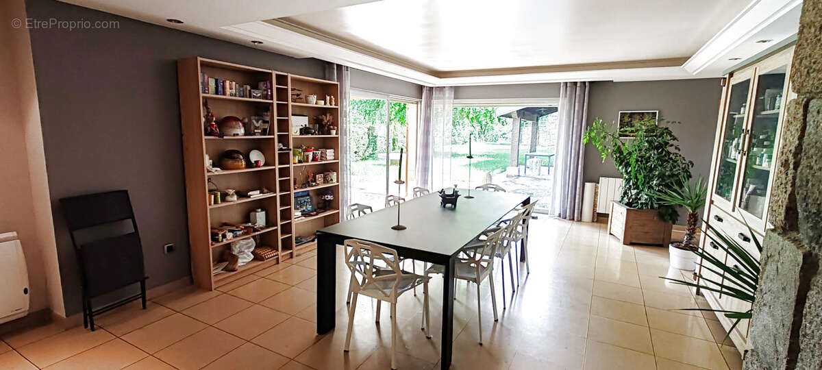 Maison à vendre, 268m², Lamastre