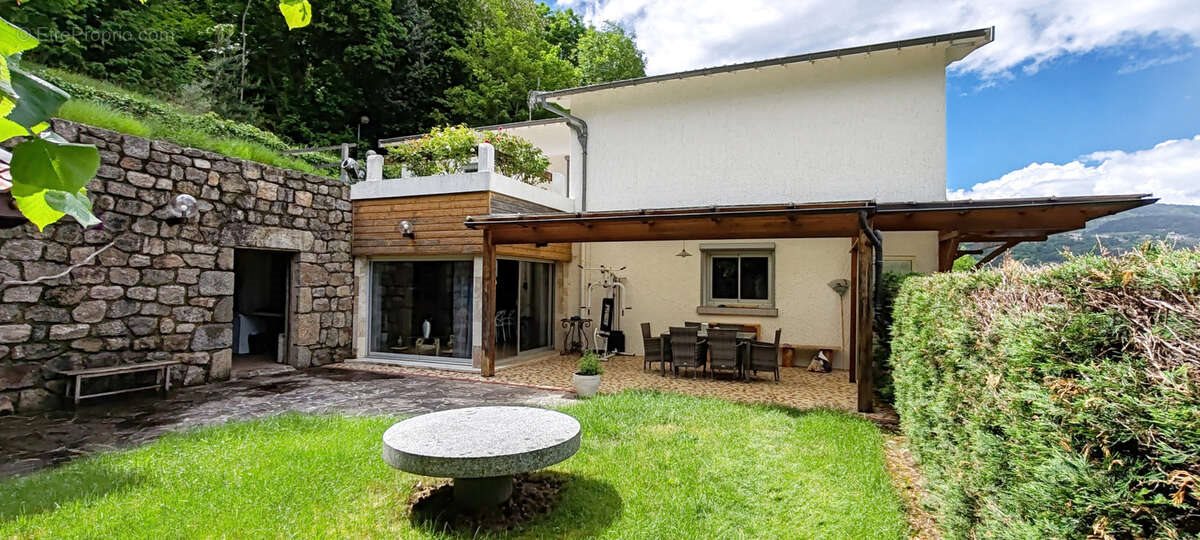 Maison à vendre, 268m², Lamastre