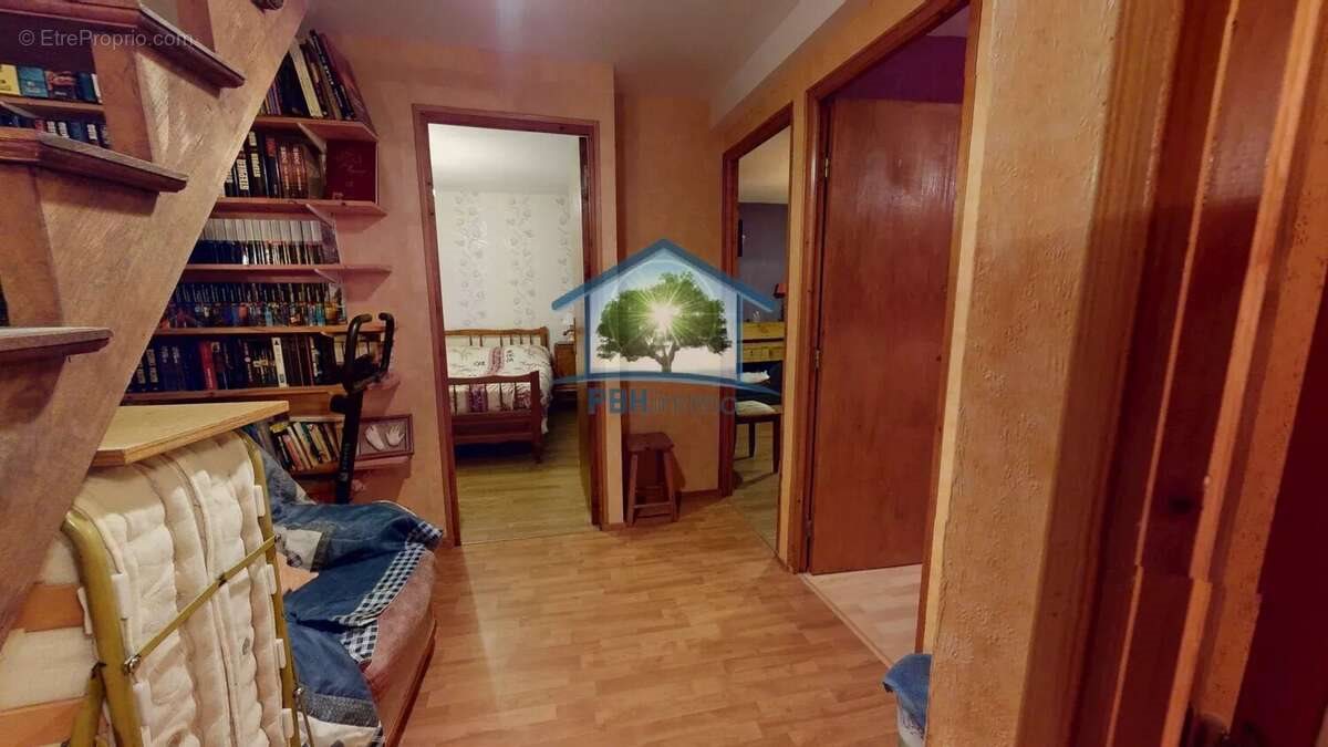Maison à vendre, 107m², Saint-Sauves-d'Auvergne
