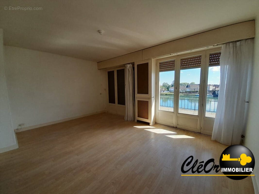 Appartement à vendre, 209m², Saint-Jean-de-Losne