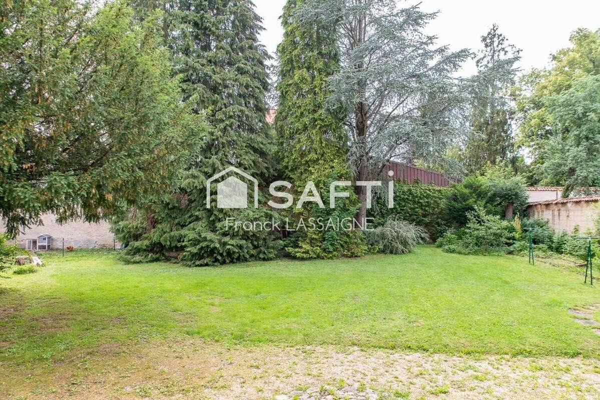 Maison à vendre, 387m², Ambert