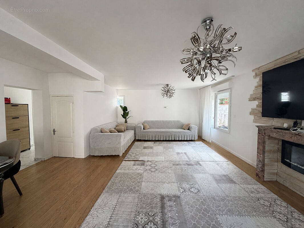 Maison à vendre, 132m², Rochefort