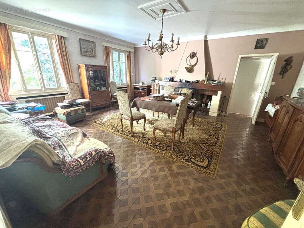 Maison à vendre, 200m², Sainte-Geneviève