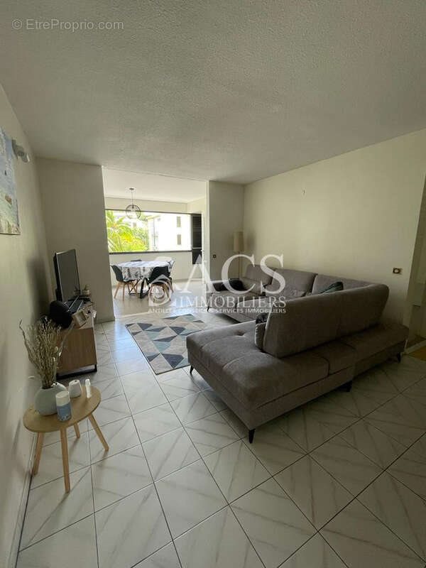 Appartement à vendre, 79m², Fort-de-France