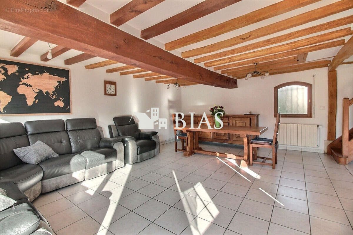 Maison à vendre, 114m², Beaumont-le-Roger
