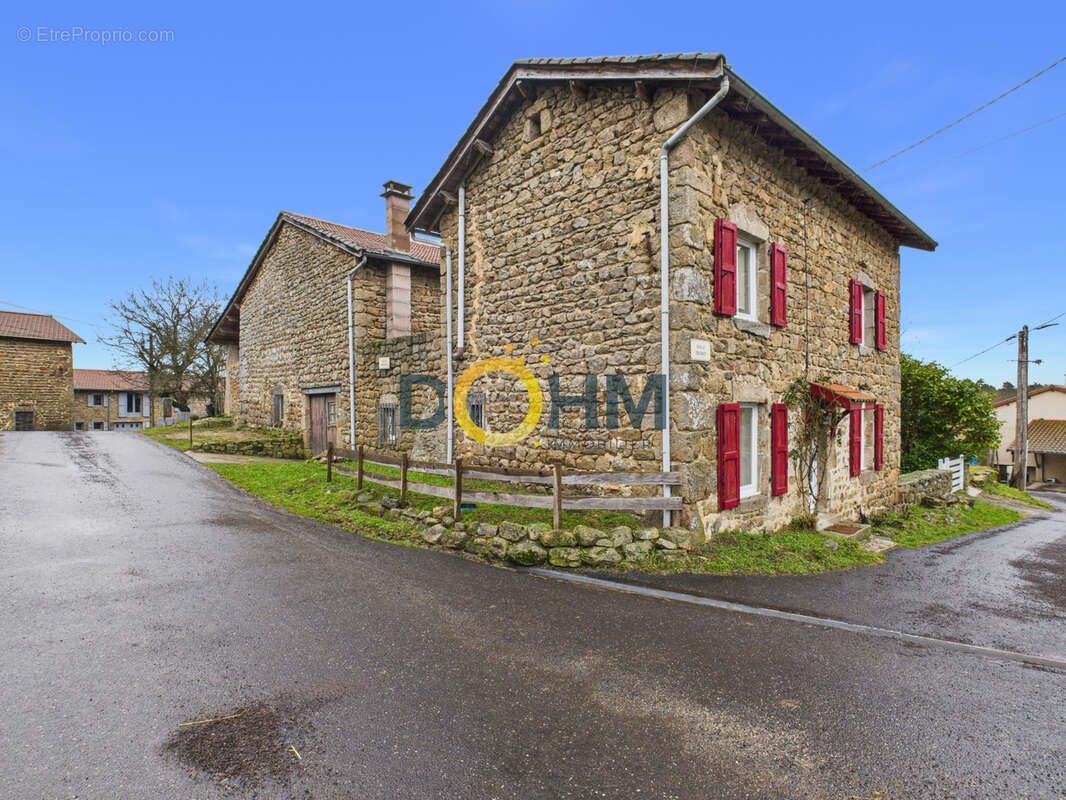Maison à vendre, 90m², Chomelix